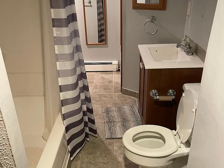 331 Newton St #A — Photo 16