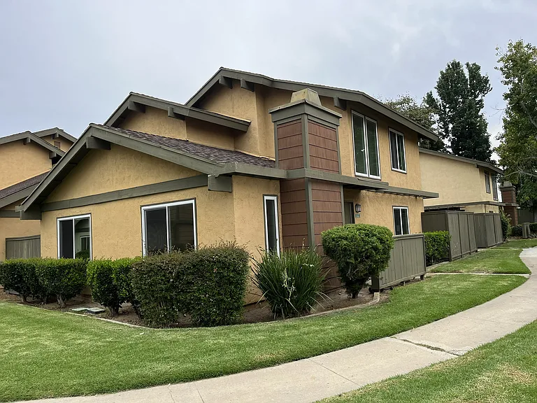 10543 Caminito Glenellen — Photo 1
