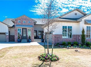 3700 Utica Square Dr, Edmond, OK 73034
