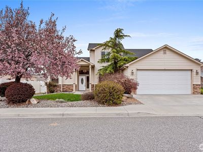 1330 Boulder Loop, East Wenatchee, WA, 98802