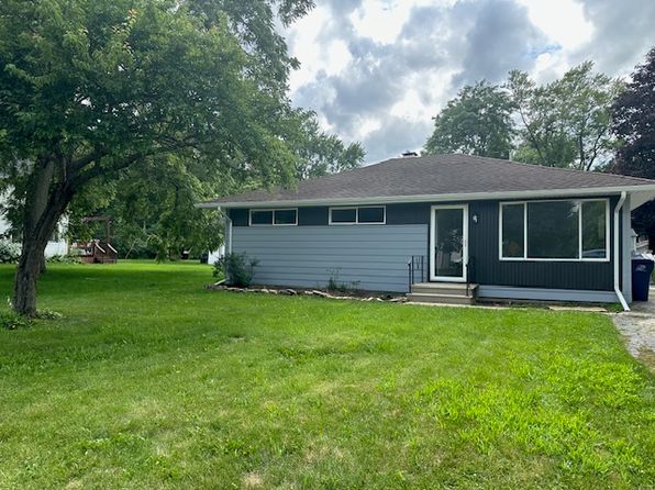 712 E Side Dr