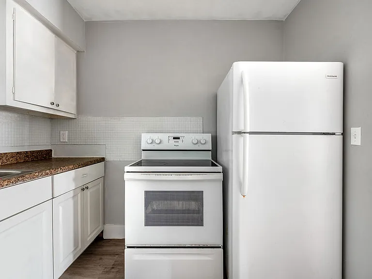 1826 Sherman St #9 — Photo 6