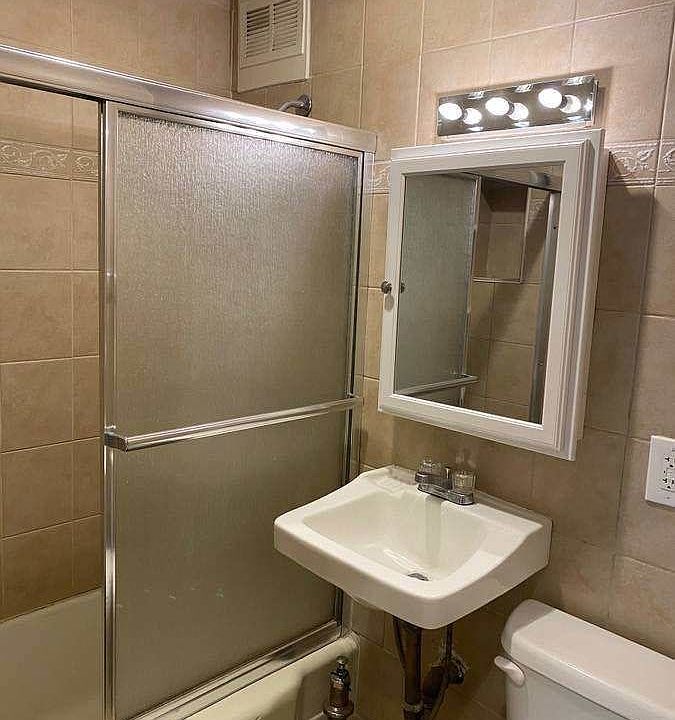 2nd image of 1598 3rd Ave #3F