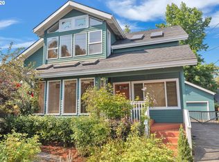 1739 SE Lexington St, Portland, OR 97202