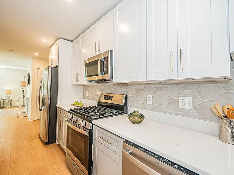 5014 Nash St NE — Photo 9