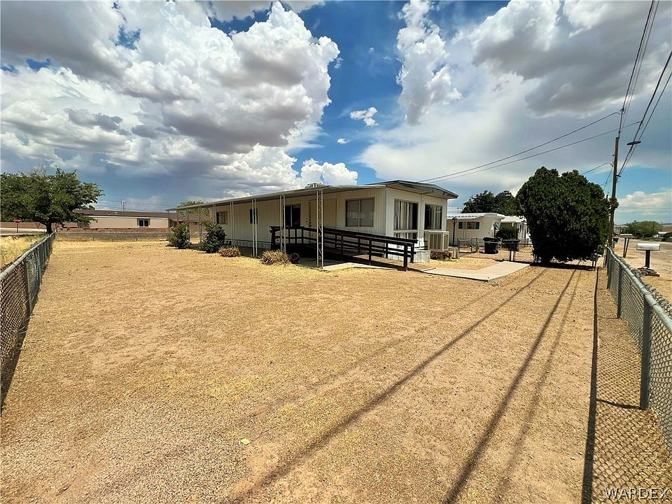 1st image of 605 E Beverly Avenue