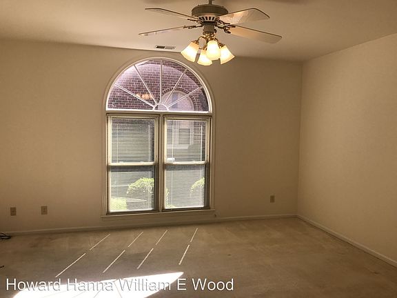 4th image of 4760 Open Greens Dr