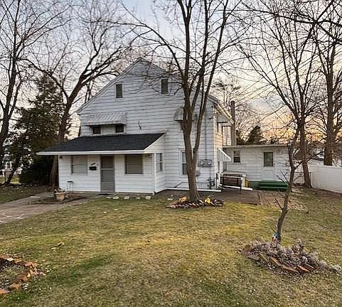 2nd image of 124 New Hillcrest Ave
