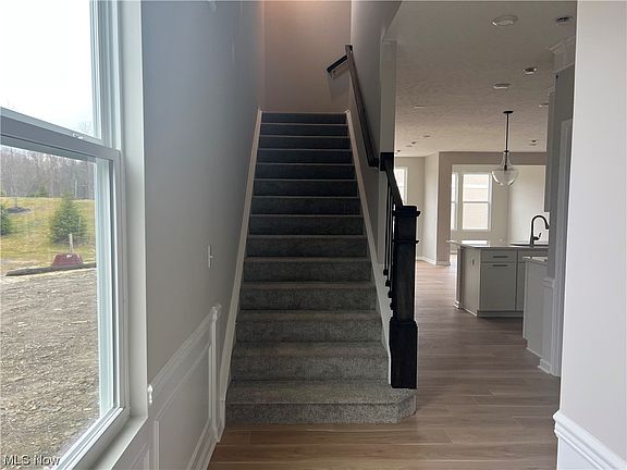 2nd image of 774 N Greenway Dr