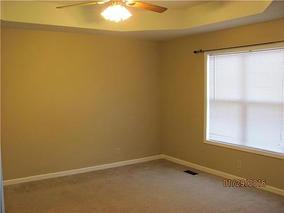 5th image of 255 Grassmire Ct