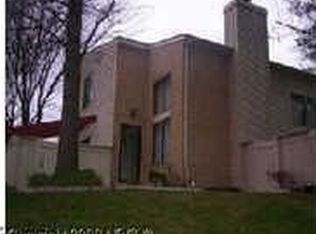 1 Sparrow Valley Ct, Montgomery Village, MD 20886