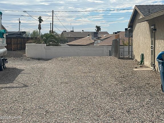 3rd image of 2304 Palo Verde Blvd N