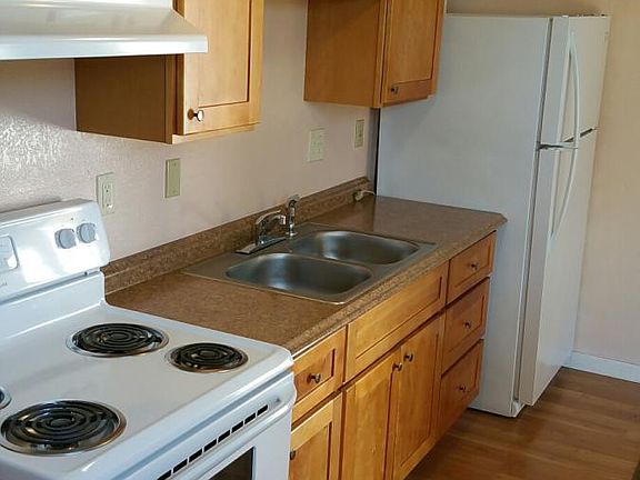 4th image of 1411 S 51st St