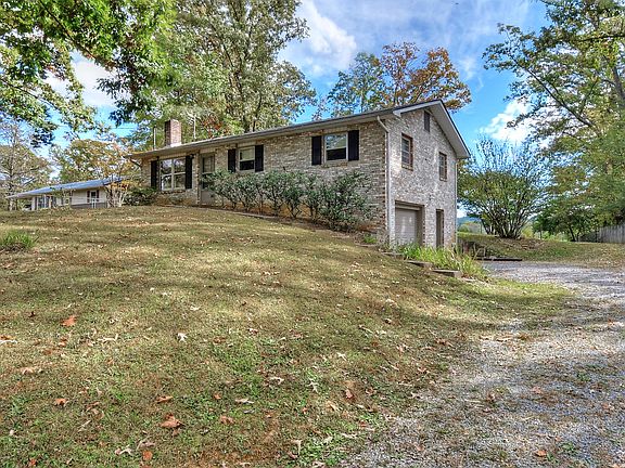 2nd image of 163 Hardin Dr