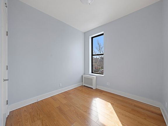 3rd image of 2901 Avenue D #2R