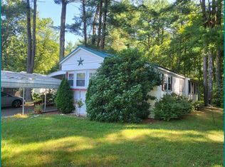 43 Beechwood Rd, Halifax, MA 02338