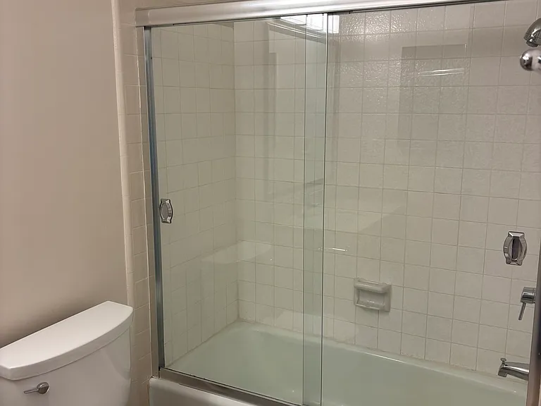 116 Rose Ave #10 — Photo 7