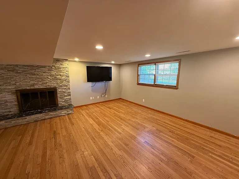 2500 Bluff Blvd — Photo 53