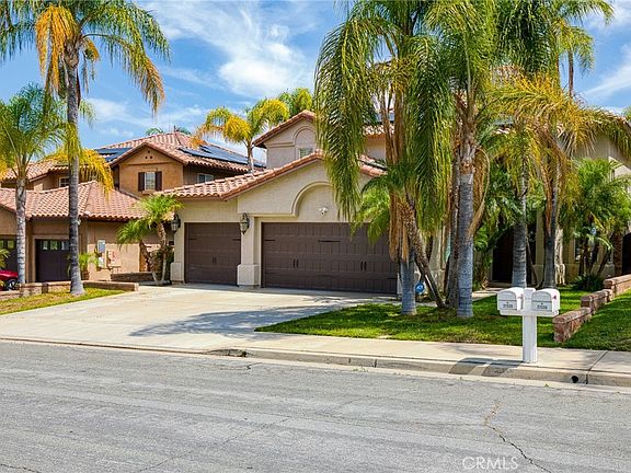 2nd image of 27320 Ocean Dunes St