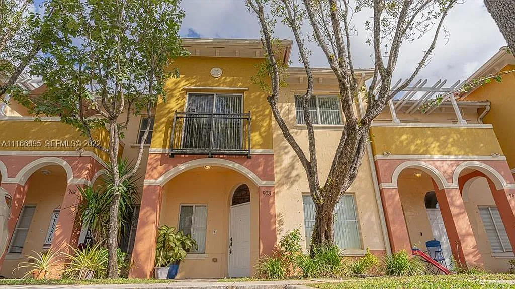 3 bed, 2.5 bath, 1533 sqft, $2,500 — Photo 3
