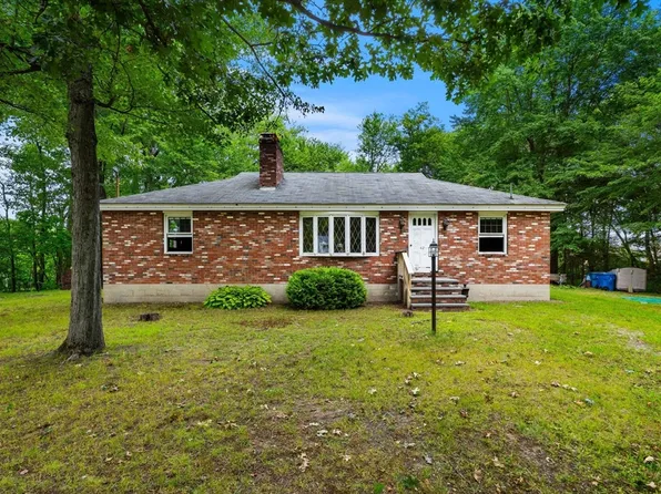 42 Felker St, Tewksbury, MA 01876