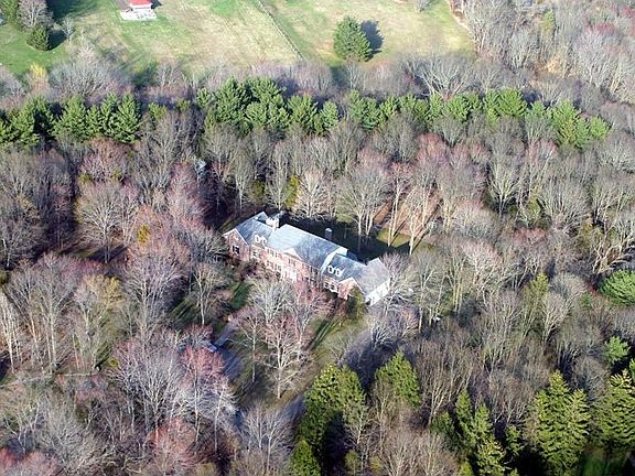 7.3 Acres of Privacy