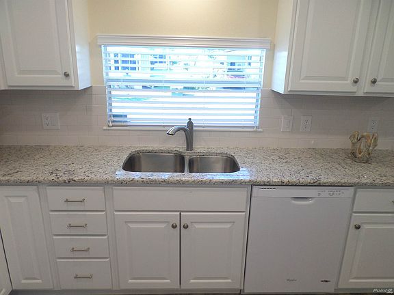 DEEP STAINLESS SINKS