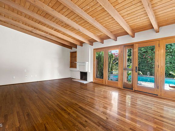 5th image of 8101 Crosnoe Ave