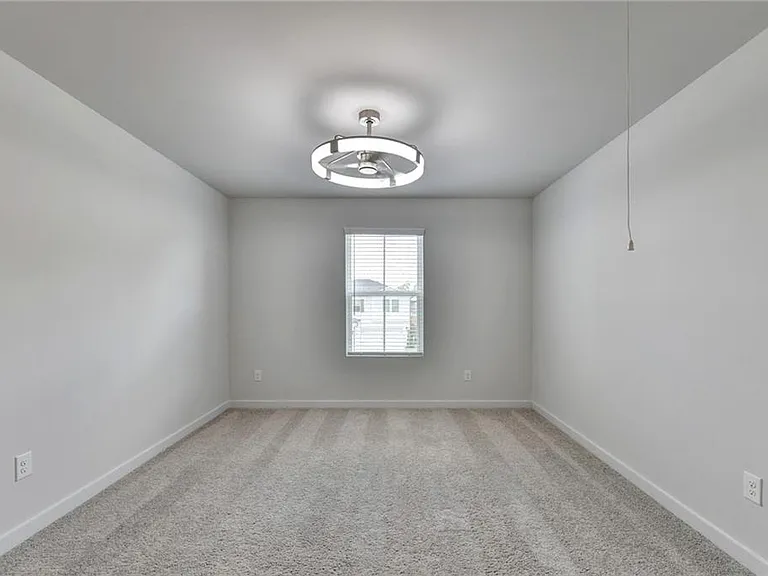 5165 Union Heights Way — Photo 32