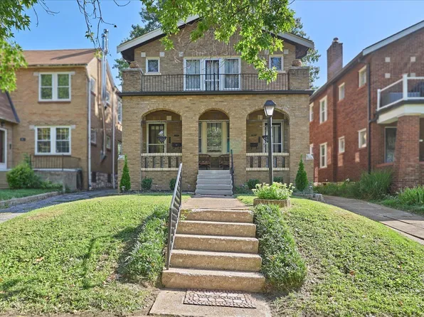 3919 Dover Pl, Saint Louis, MO 63116