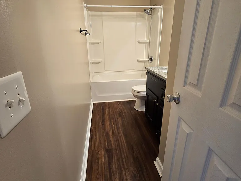 110 Frost Wood Ct — Photo 7