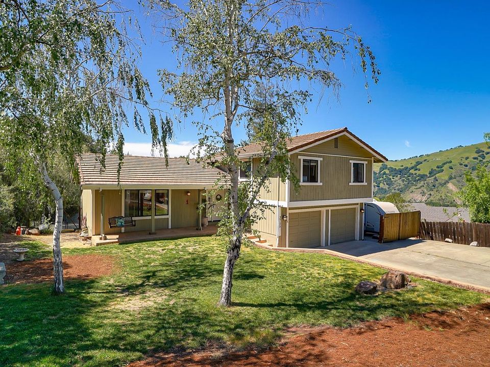 1st image of 3755 Oak Canyon Ln