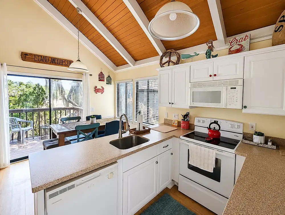 2 bed, 1100 sqft, $2,600 — Photo 2