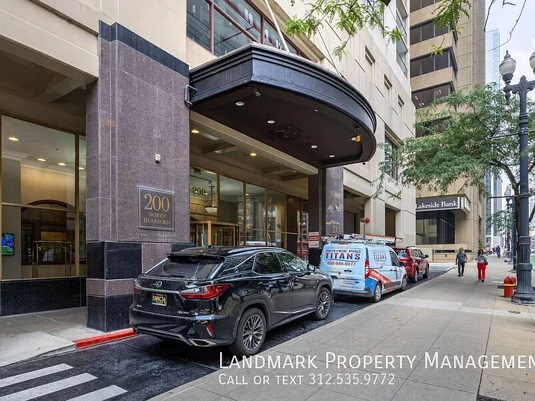 200 N Dearborn St #3201 — Photo 28