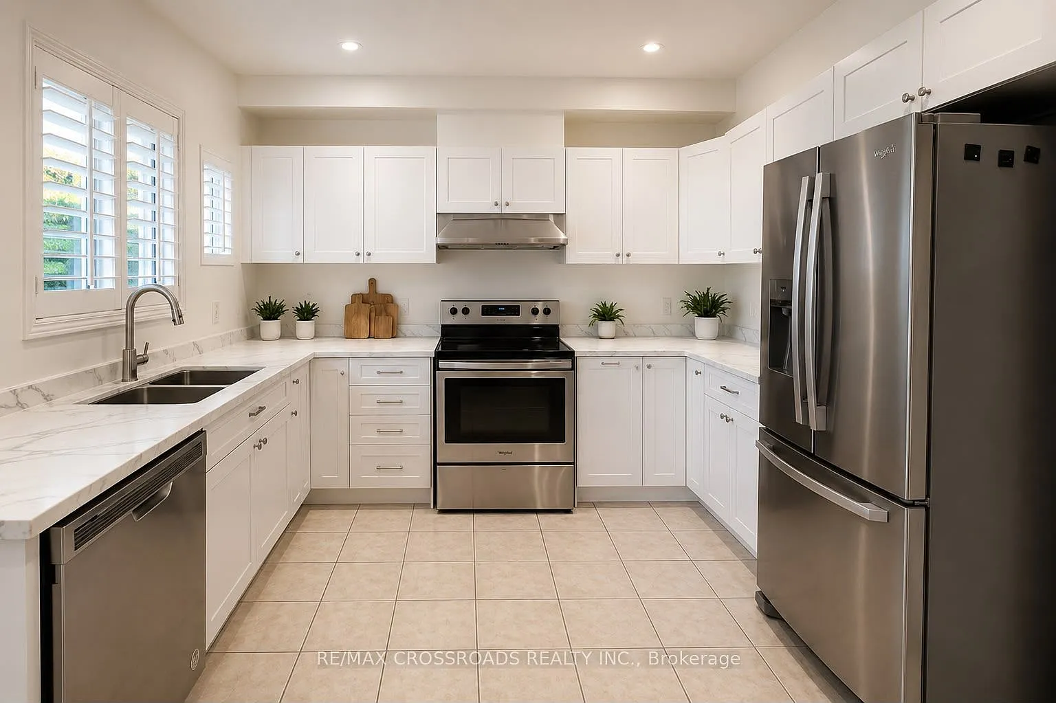 3 bed, $3,200 — Photo 3