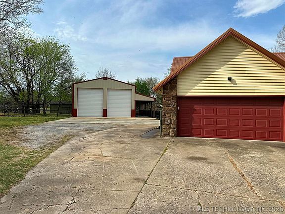 2nd image of 25000 Whipperwill Ln
