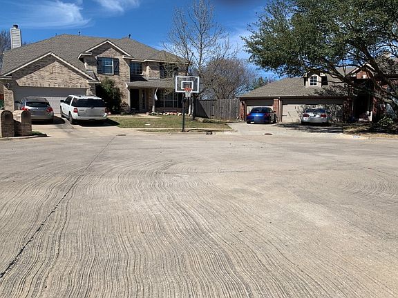 4th image of 5213 Lake Crest Dr