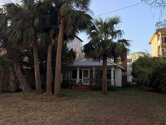 4th image of 1005 Beachview Dr