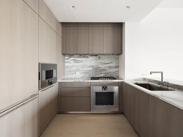 500 West 18th Street image 5 of 14