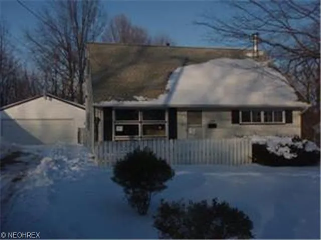 450 Westgate Blvd photo 1
