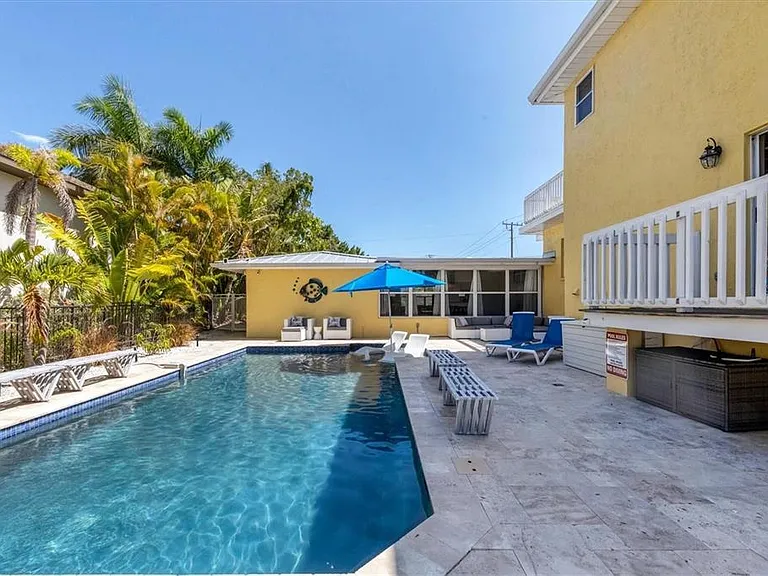 301 Avenida Madera #A — Photo 18