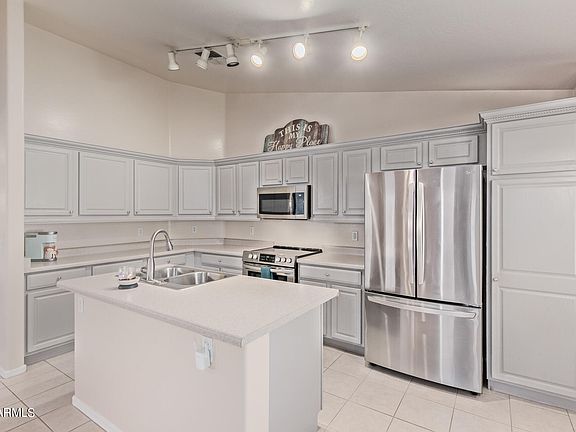 4th image of 17270 W ELIZABETH Avenue