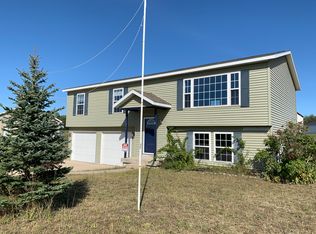 3801 Fieldcrest Ln, Traverse City, MI 49684