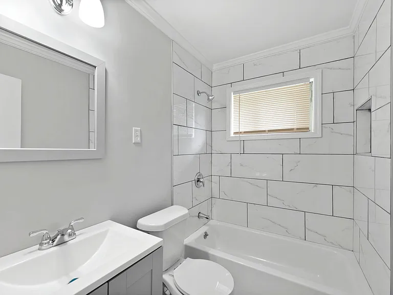 1584 Line St — Photo 5