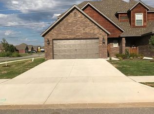 1801 SW Stonegrove Rd, Bentonville, AR 72712