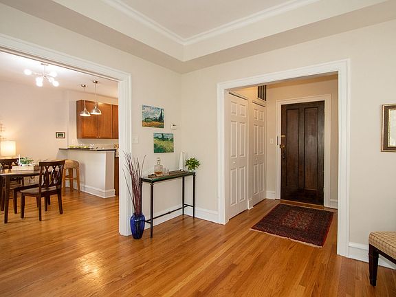 3rd image of 217 N Oak Park Ave APT 2E