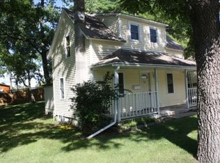 329 Prospect St, Highland, WI 53543