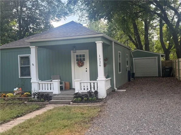 1226 Almira Ave, Lawrence, KS 66044