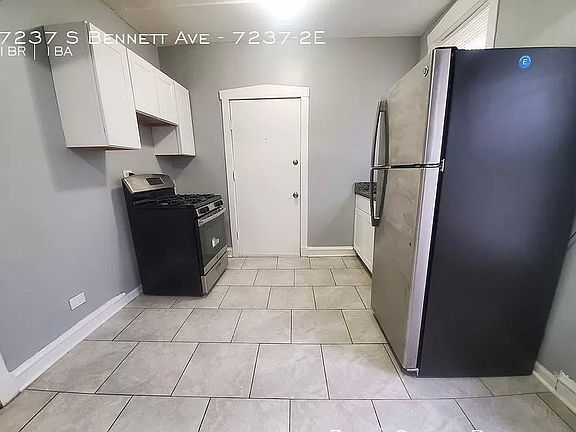 5th image of 7337 S Bennett Ave #1E