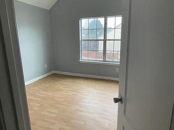 4th image of 7467 Garnet Dr